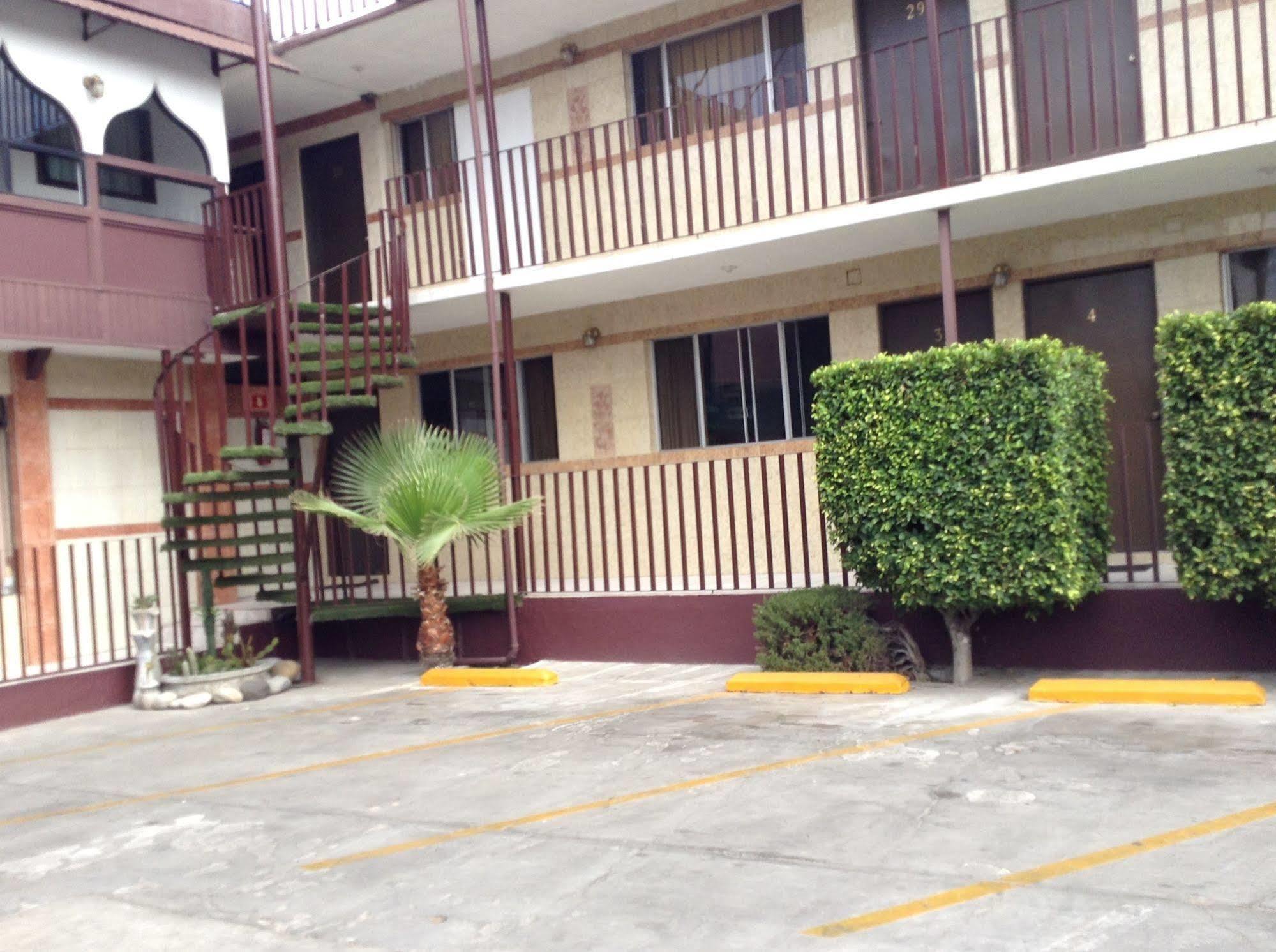 Hotel Sahara Chapultepec  Kültér fotó